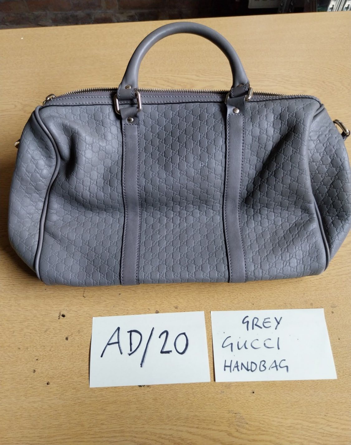 EXH JS05 Operation AMBLER - Handbags from Gas Street, Crabtree & Edgecombe Ct_Page_19_Image_0002.jpg