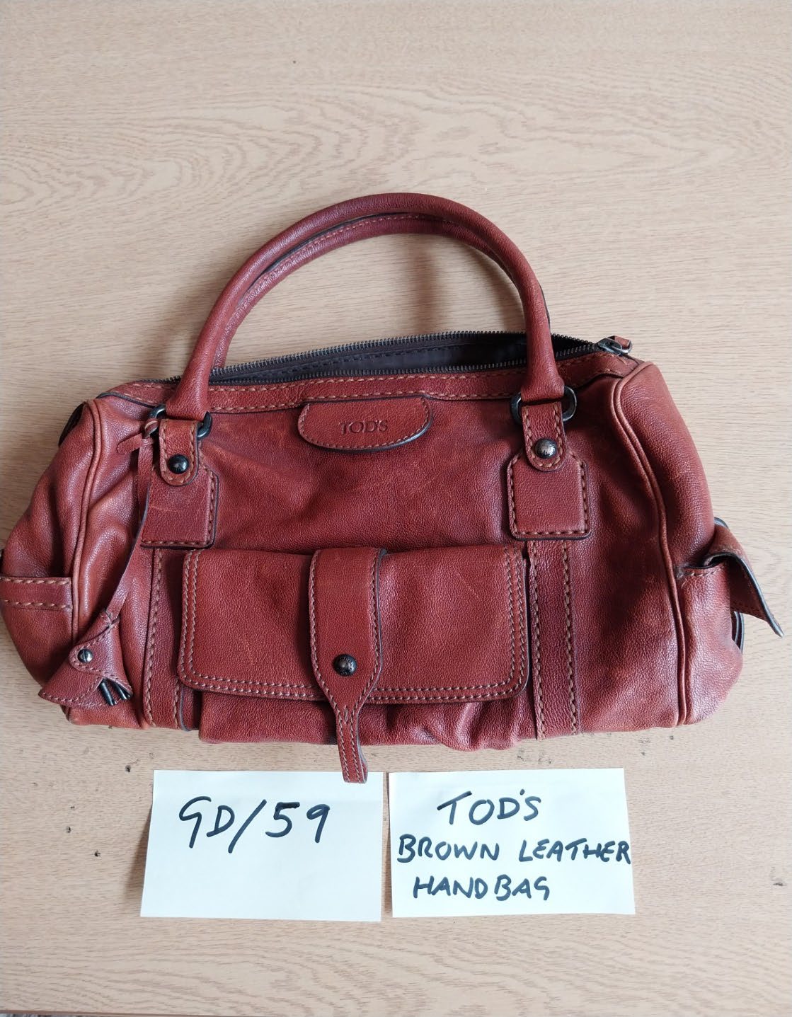 GD59 &ndash; TODS BROWN LEATHER HANDBAG.jpg