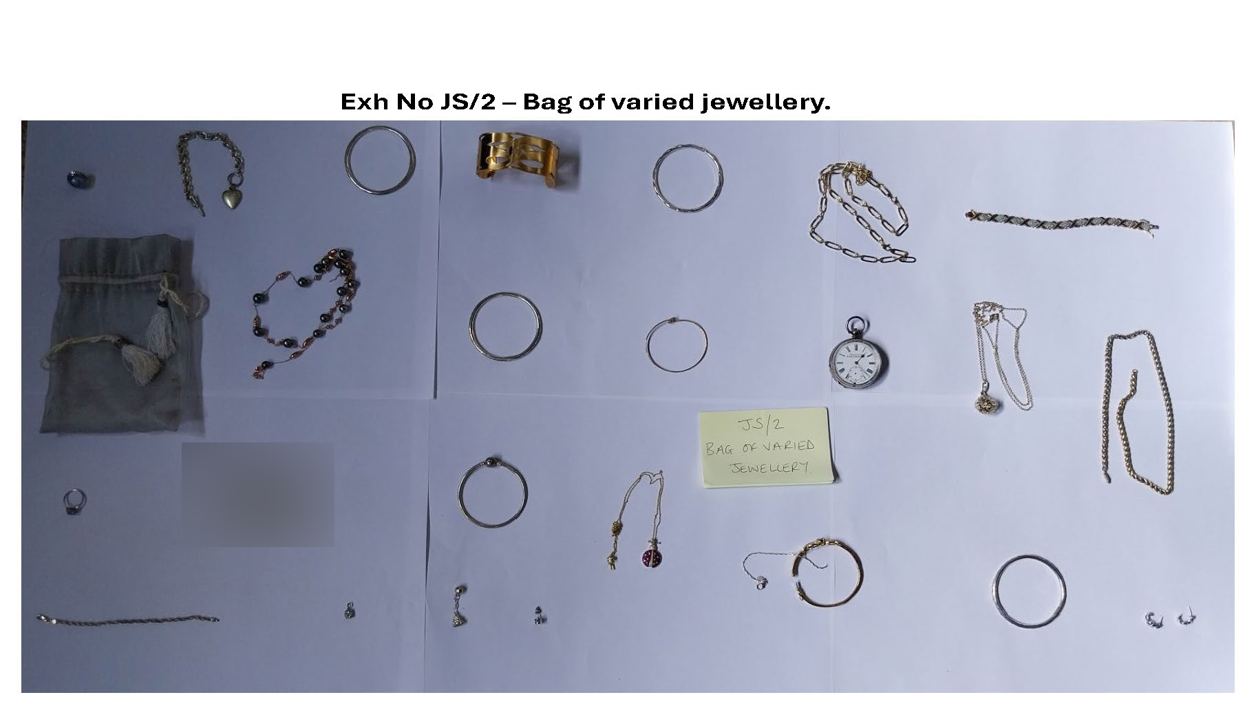 JS2 Bag of varied jewellery 1.jpg