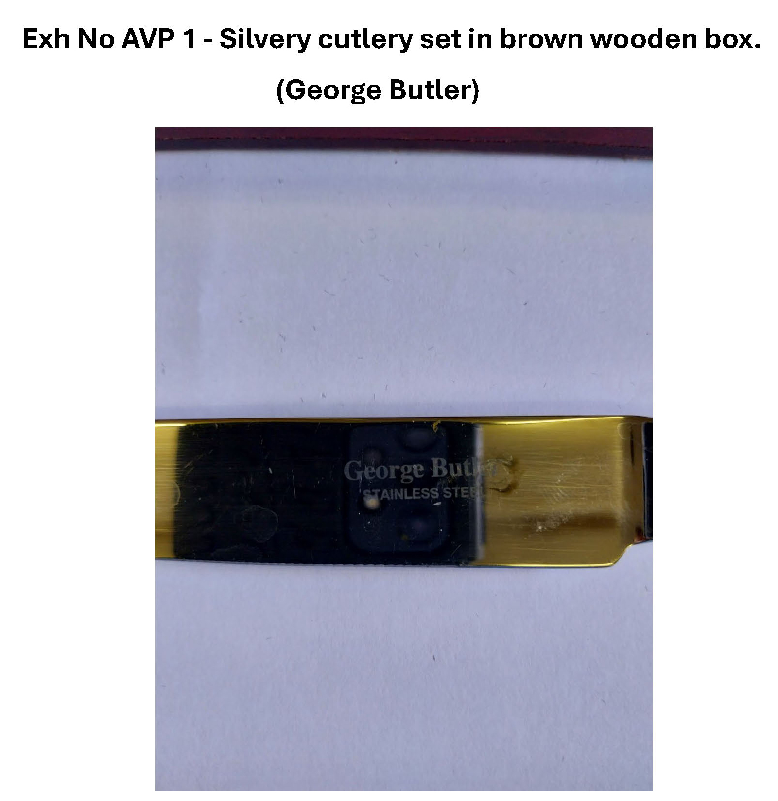 AVP1 Silvery cutlery set in brown wooden box 3.jpg