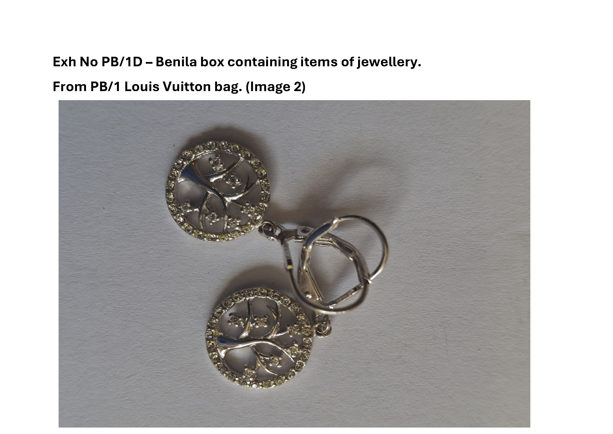 PB1D Benila box containing items of jewellery - 2.jpg
