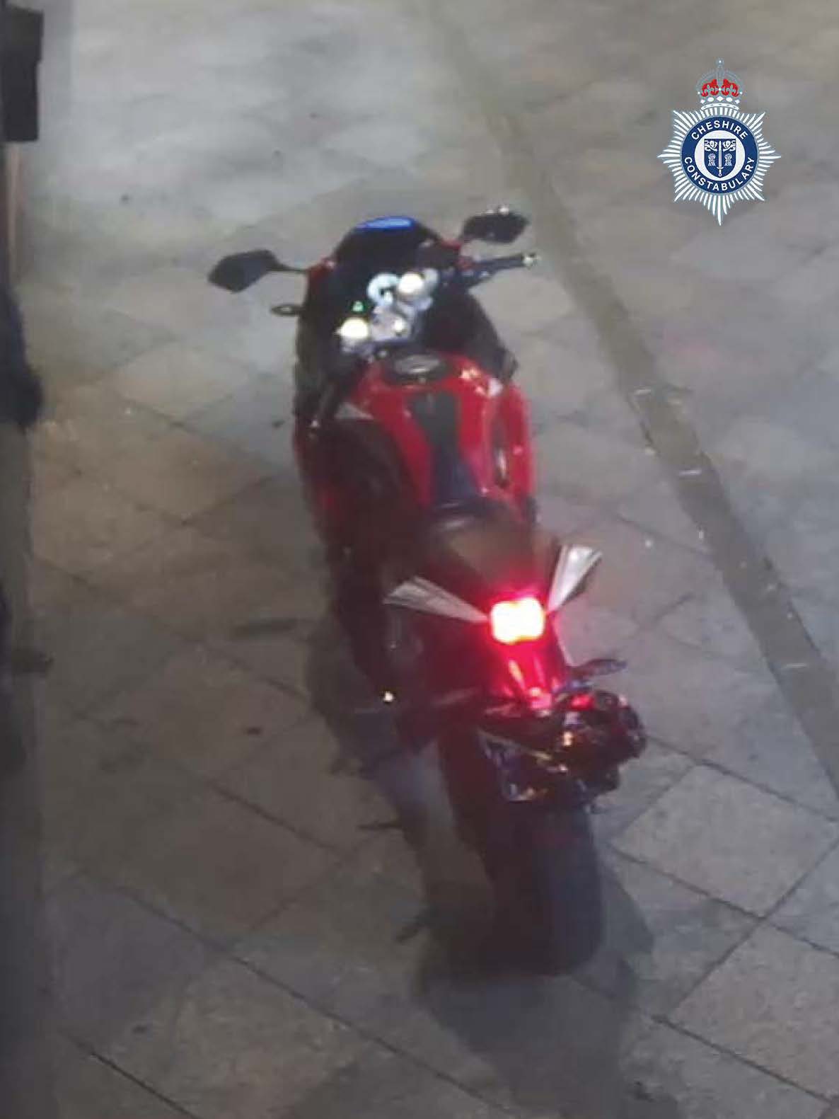 Update Icon Powerpoint UPDATE | CCTV images released following burglary at Warrington bank ...